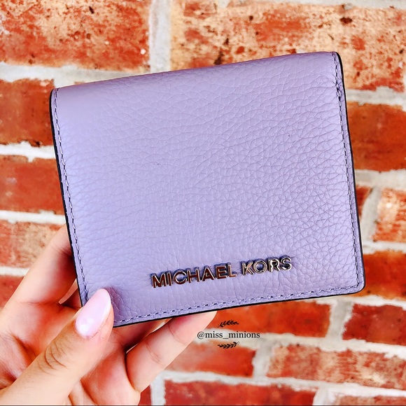 Michael Kors Bifold Lilac Purple Wallet - Picture 4 of 4